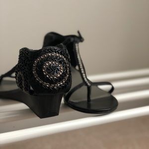 Black t strap dress sandals